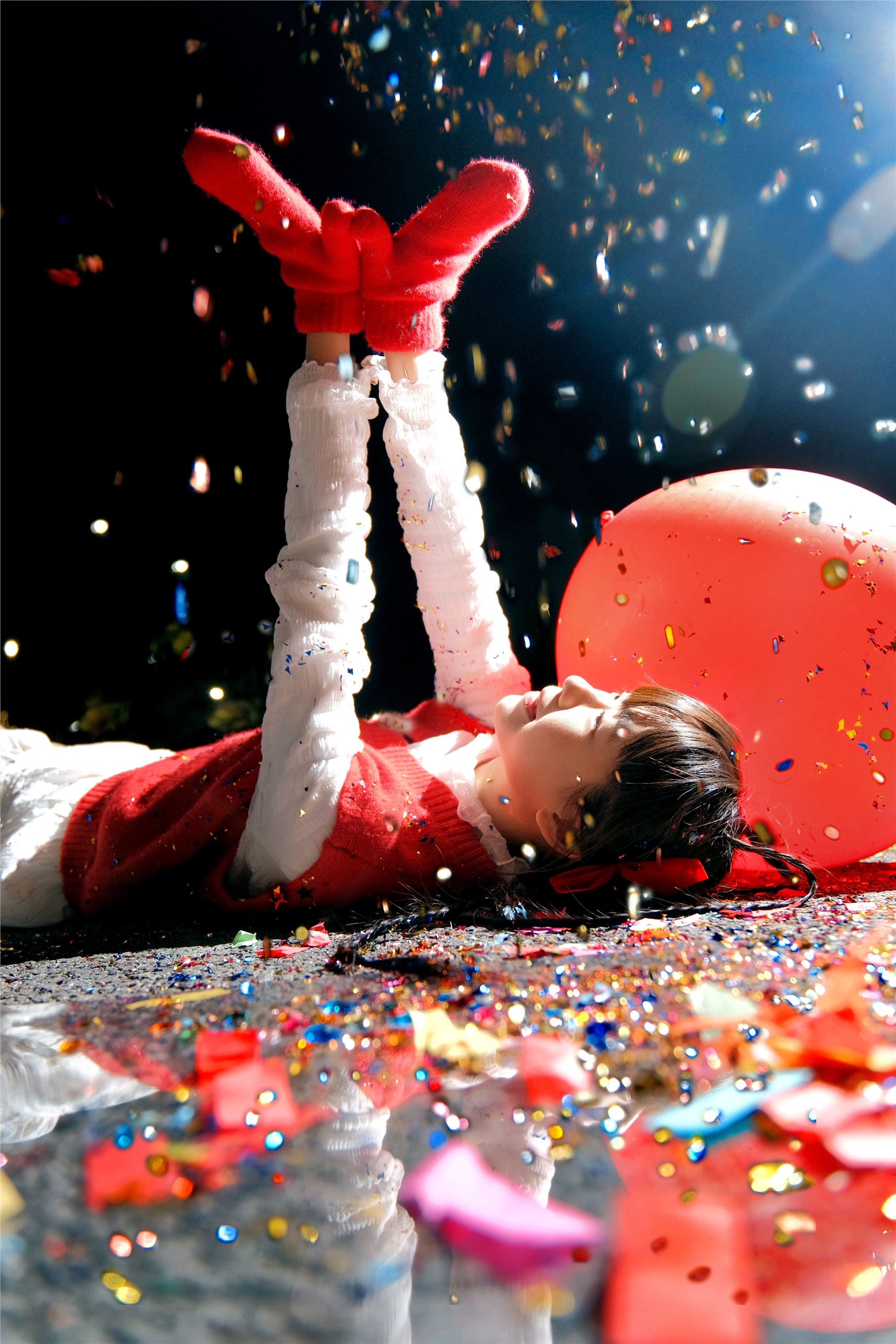 YITUYU 艺图语 2025.03.11 闪亮的新年 是三金呀